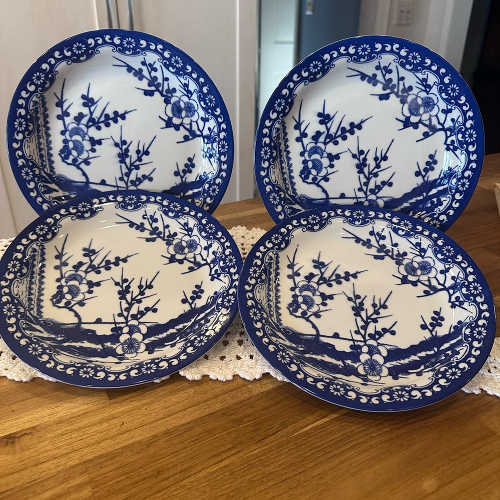 Classic Blue and White Dinnerware Set